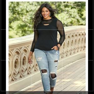 Torrid FISHNET INSET BOYFRIEND JEAN - DISTRESSED LIGHT WASH size 16S